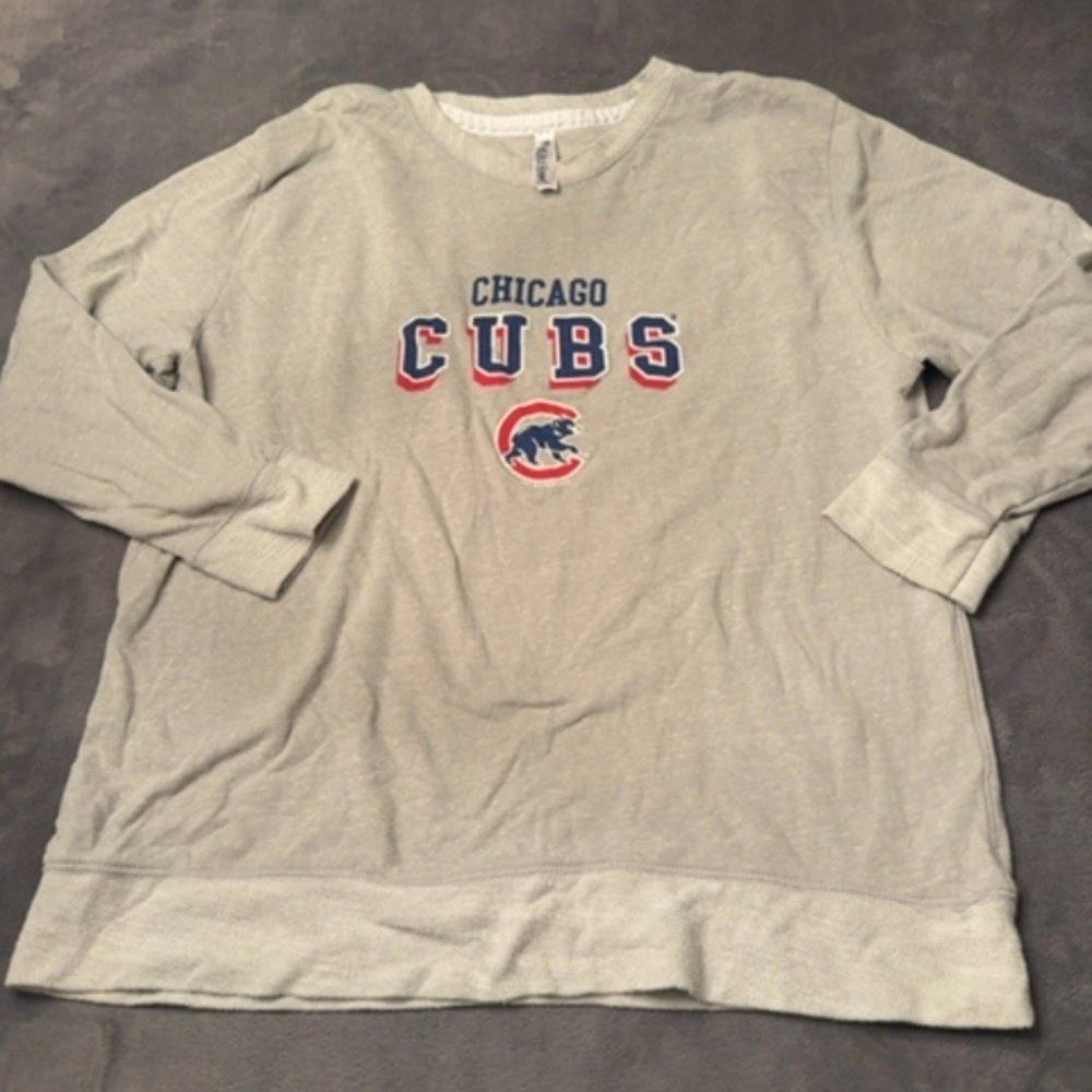 Soft As A Grape Sweatshirt Women XL Gray Chicago Cubs Graphic Baseball Pullover